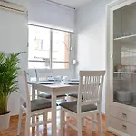 Charming 2 Bedroom Apartment At Triana Center By Oui Seville